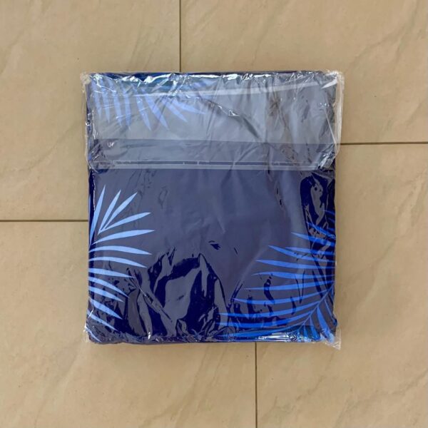 Drap de lit fleuri bleu blanc + 2 taies – Image 2