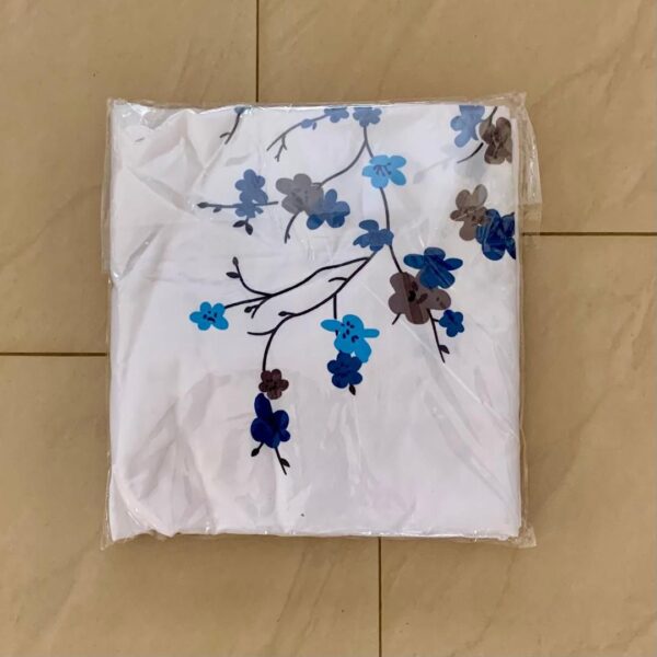 Drap de lit fleuri bleu marron + 2 taies – Image 2